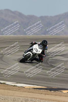 media/Oct-02-2025-Racers Edge (Thu) [[2c91cb6ab3]]/2-A Group/Session 5-Turn 12 (130pm)/